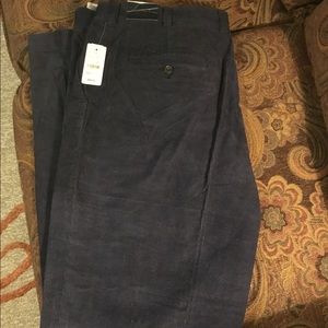 Men’s Brooks Brothers thin wale corduroys.